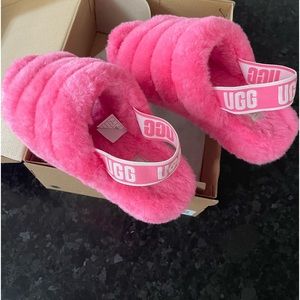UGG Fluff Yeah Slide - used in great condition